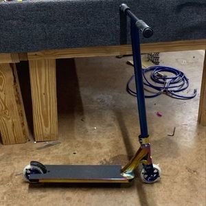 Meet your Posher, Nicholas